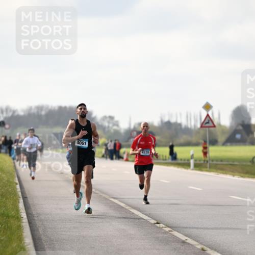 12.04.2026 - 45. Internationalen Wilhelmsburger Insellauf Dr. Thomas Lammeyer http://msf.ph/oto/9440010 12.04.2026 10:03:38 Laufen 4061, 4528 meine-sportfotos.de