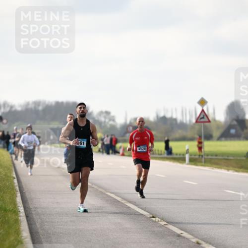 12.04.2026 - 45. Internationalen Wilhelmsburger Insellauf Dr. Thomas Lammeyer http://msf.ph/oto/9440011 12.04.2026 10:03:38 Laufen 61, 4528 meine-sportfotos.de