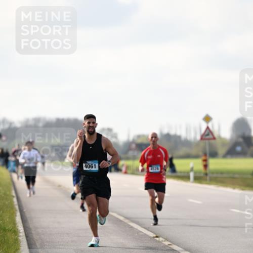 12.04.2026 - 45. Internationalen Wilhelmsburger Insellauf Dr. Thomas Lammeyer http://msf.ph/oto/9440019 12.04.2026 10:03:39 Laufen 4061 meine-sportfotos.de