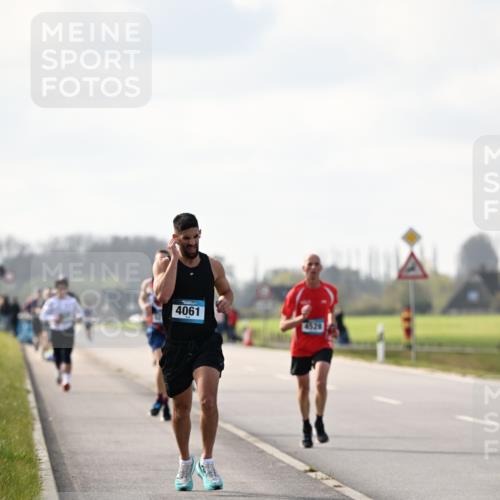 12.04.2026 - 45. Internationalen Wilhelmsburger Insellauf Dr. Thomas Lammeyer http://msf.ph/oto/9440020 12.04.2026 10:03:40 Laufen 4061 meine-sportfotos.de
