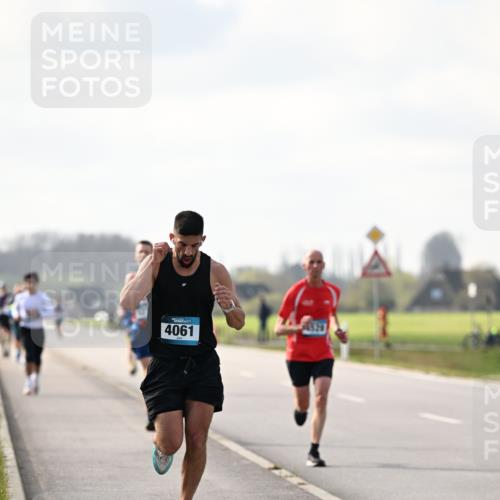 12.04.2026 - 45. Internationalen Wilhelmsburger Insellauf Dr. Thomas Lammeyer http://msf.ph/oto/9440027 12.04.2026 10:03:41 Laufen 520, 4061 meine-sportfotos.de