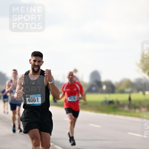 12.04.2026 - 45. Internationalen Wilhelmsburger Insellauf Dr. Thomas Lammeyer http://msf.ph/oto/9440032 12.04.2026 10:03:42 Laufen 4061 meine-sportfotos.de