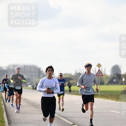 12.04.2026 - 45. Internationalen Wilhelmsburger Insellauf Dr. Thomas Lammeyer http://msf.ph/oto/9440056 12.04.2026 10:03:47 Laufen 5415, 2213, 4495 meine-sportfotos.de