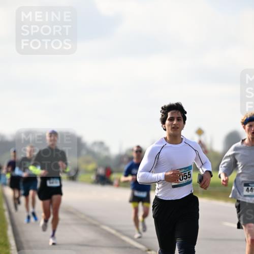 12.04.2026 - 45. Internationalen Wilhelmsburger Insellauf Dr. Thomas Lammeyer http://msf.ph/oto/9440066 12.04.2026 10:03:49 Laufen 055, 449 meine-sportfotos.de