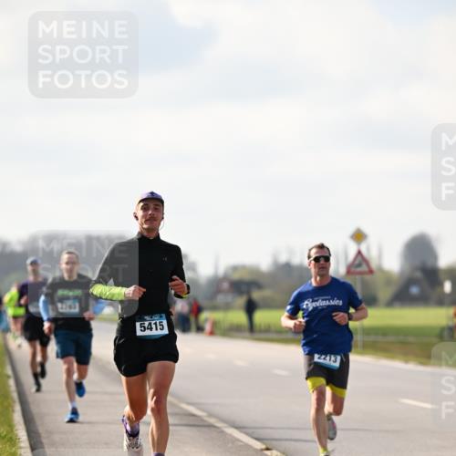 12.04.2026 - 45. Internationalen Wilhelmsburger Insellauf Dr. Thomas Lammeyer http://msf.ph/oto/9440074 12.04.2026 10:03:51 Laufen 2783, 5415, 2213 meine-sportfotos.de
