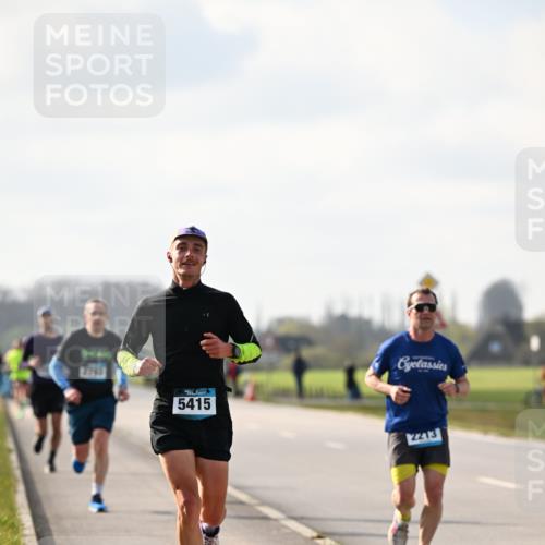 12.04.2026 - 45. Internationalen Wilhelmsburger Insellauf Dr. Thomas Lammeyer http://msf.ph/oto/9440077 12.04.2026 10:03:51 Laufen 2763, 5415, 2213 meine-sportfotos.de