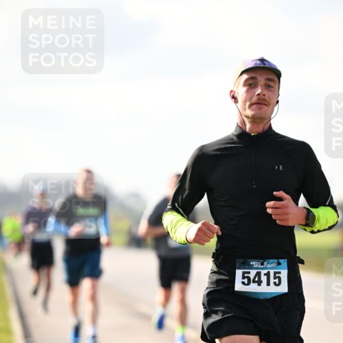 12.04.2026 - 45. Internationalen Wilhelmsburger Insellauf Dr. Thomas Lammeyer http://msf.ph/oto/9440092 12.04.2026 10:03:53 Laufen 5415 meine-sportfotos.de