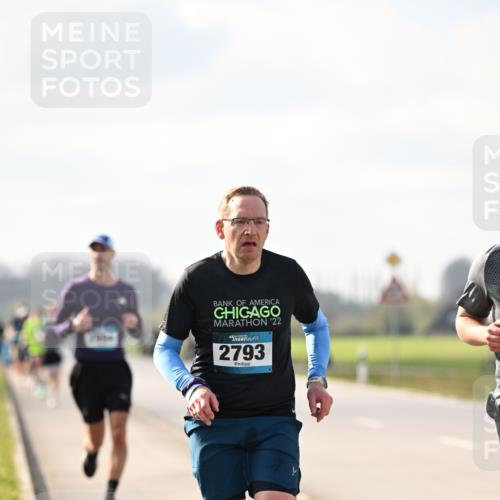 12.04.2026 - 45. Internationalen Wilhelmsburger Insellauf Dr. Thomas Lammeyer http://msf.ph/oto/9440107 12.04.2026 10:03:56 Laufen 22, 2793 meine-sportfotos.de