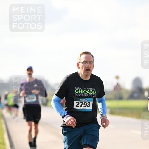 12.04.2026 - 45. Internationalen Wilhelmsburger Insellauf Dr. Thomas Lammeyer http://msf.ph/oto/9440109 12.04.2026 10:03:56 Laufen 21319, 22, 2793 meine-sportfotos.de