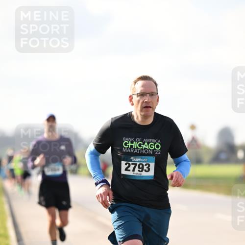 12.04.2026 - 45. Internationalen Wilhelmsburger Insellauf Dr. Thomas Lammeyer http://msf.ph/oto/9440110 12.04.2026 10:03:57 Laufen 22, 45, 2793 meine-sportfotos.de