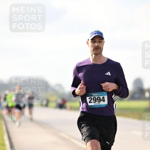 12.04.2026 - 45. Internationalen Wilhelmsburger Insellauf Dr. Thomas Lammeyer http://msf.ph/oto/9440121 12.04.2026 10:03:59 Laufen 45, 2994 meine-sportfotos.de