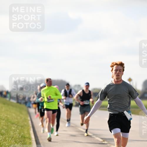 12.04.2026 - 45. Internationalen Wilhelmsburger Insellauf Dr. Thomas Lammeyer http://msf.ph/oto/9440133 12.04.2026 10:04:06 Laufen  meine-sportfotos.de