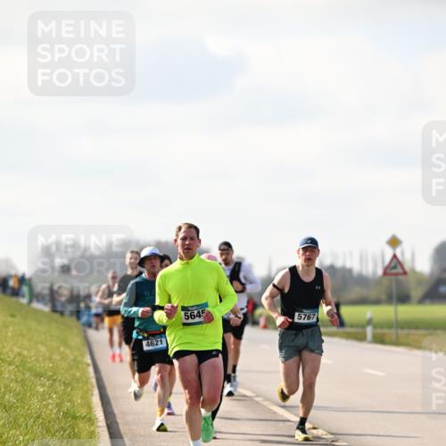 12.04.2026 - 45. Internationalen Wilhelmsburger Insellauf Dr. Thomas Lammeyer http://msf.ph/oto/9440142 12.04.2026 10:04:08 Laufen 4621, 5645, 5767 meine-sportfotos.de