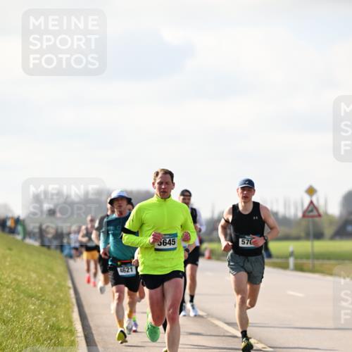 12.04.2026 - 45. Internationalen Wilhelmsburger Insellauf Dr. Thomas Lammeyer http://msf.ph/oto/9440144 12.04.2026 10:04:08 Laufen 4621, 5645, 570 meine-sportfotos.de
