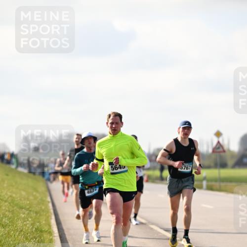 12.04.2026 - 45. Internationalen Wilhelmsburger Insellauf Dr. Thomas Lammeyer http://msf.ph/oto/9440146 12.04.2026 10:04:08 Laufen 462, 5645, 5767 meine-sportfotos.de