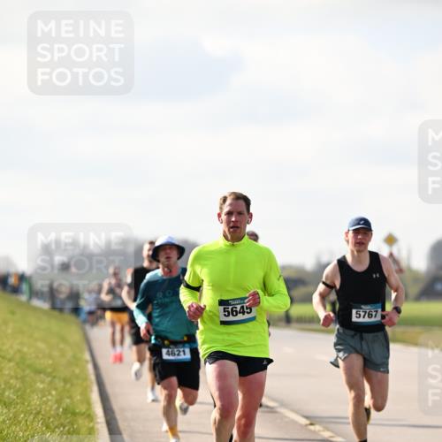 12.04.2026 - 45. Internationalen Wilhelmsburger Insellauf Dr. Thomas Lammeyer http://msf.ph/oto/9440150 12.04.2026 10:04:09 Laufen 5645, 4621, 5767 meine-sportfotos.de
