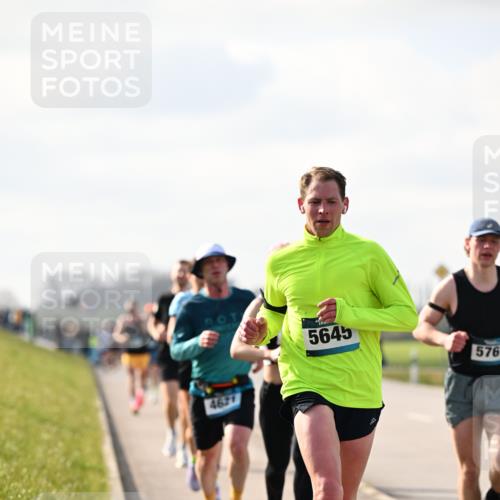 12.04.2026 - 45. Internationalen Wilhelmsburger Insellauf Dr. Thomas Lammeyer http://msf.ph/oto/9440156 12.04.2026 10:04:10 Laufen 5645, 576 meine-sportfotos.de