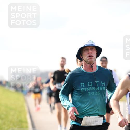 12.04.2026 - 45. Internationalen Wilhelmsburger Insellauf Dr. Thomas Lammeyer http://msf.ph/oto/9440169 12.04.2026 10:04:12 Laufen 2025 meine-sportfotos.de