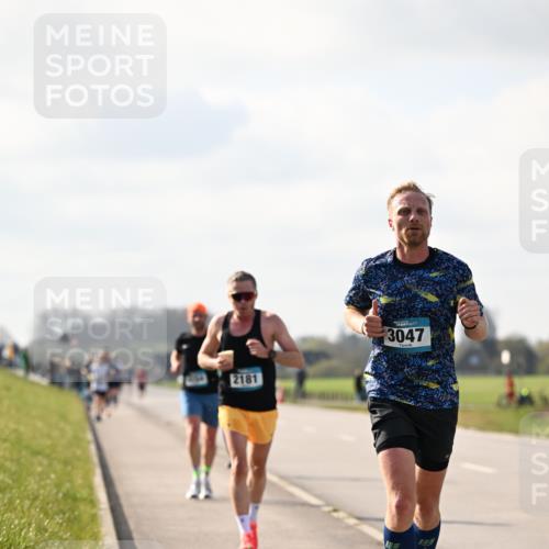 12.04.2026 - 45. Internationalen Wilhelmsburger Insellauf Dr. Thomas Lammeyer http://msf.ph/oto/9440194 12.04.2026 10:04:18 Laufen 2181, 3047 meine-sportfotos.de