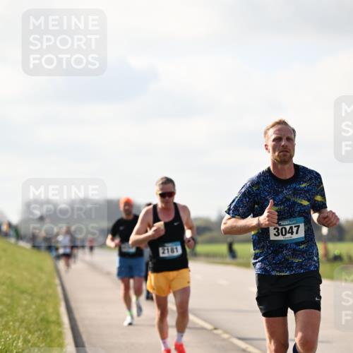 12.04.2026 - 45. Internationalen Wilhelmsburger Insellauf Dr. Thomas Lammeyer http://msf.ph/oto/9440196 12.04.2026 10:04:18 Laufen 2181, 3047 meine-sportfotos.de