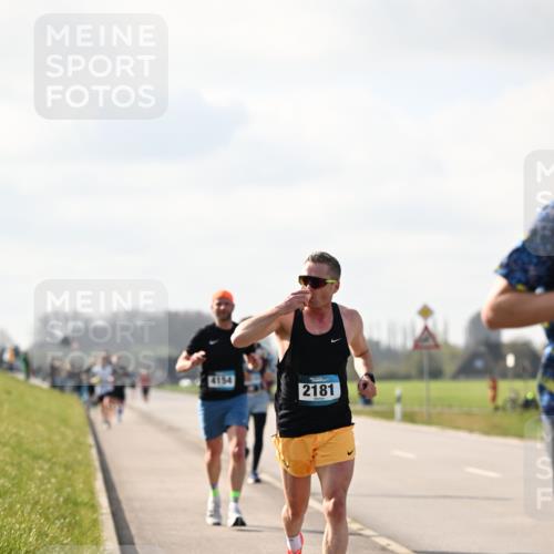 12.04.2026 - 45. Internationalen Wilhelmsburger Insellauf Dr. Thomas Lammeyer http://msf.ph/oto/9440201 12.04.2026 10:04:19 Laufen 2181 meine-sportfotos.de