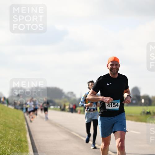 12.04.2026 - 45. Internationalen Wilhelmsburger Insellauf Dr. Thomas Lammeyer http://msf.ph/oto/9440221 12.04.2026 10:04:22 Laufen 4154 meine-sportfotos.de