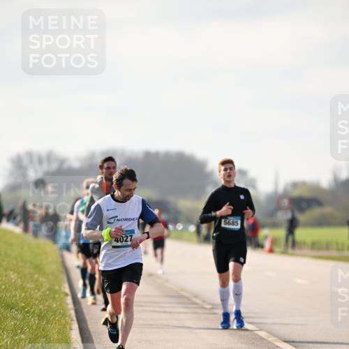 12.04.2026 - 45. Internationalen Wilhelmsburger Insellauf Dr. Thomas Lammeyer http://msf.ph/oto/9440239 12.04.2026 10:04:30 Laufen 4027, 5685 meine-sportfotos.de