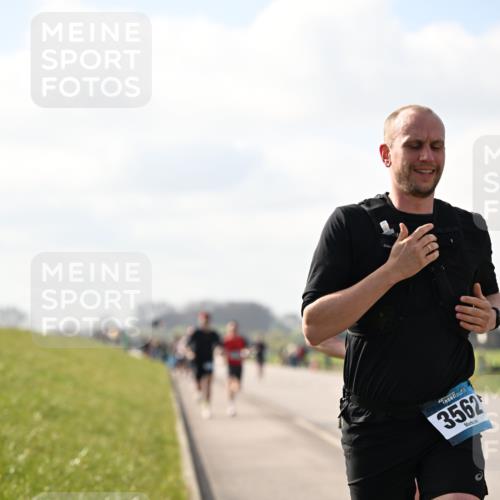 12.04.2026 - 45. Internationalen Wilhelmsburger Insellauf Dr. Thomas Lammeyer http://msf.ph/oto/9440309 12.04.2026 10:04:42 Laufen 3562 meine-sportfotos.de