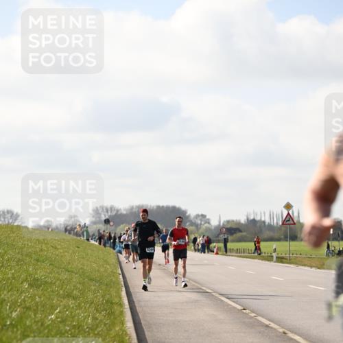 12.04.2026 - 45. Internationalen Wilhelmsburger Insellauf Dr. Thomas Lammeyer http://msf.ph/oto/9440314 12.04.2026 10:04:43 Laufen 5344, 144 meine-sportfotos.de