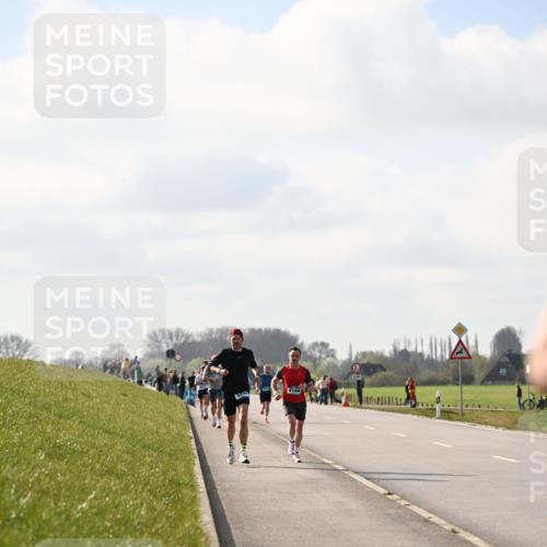 12.04.2026 - 45. Internationalen Wilhelmsburger Insellauf Dr. Thomas Lammeyer http://msf.ph/oto/9440316 12.04.2026 10:04:43 Laufen 5344, 4144 meine-sportfotos.de