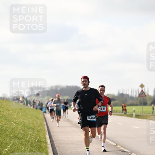 12.04.2026 - 45. Internationalen Wilhelmsburger Insellauf Dr. Thomas Lammeyer http://msf.ph/oto/9440333 12.04.2026 10:04:46 Laufen 5344, 4144 meine-sportfotos.de