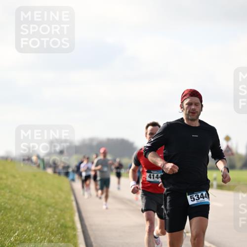 12.04.2026 - 45. Internationalen Wilhelmsburger Insellauf Dr. Thomas Lammeyer http://msf.ph/oto/9440346 12.04.2026 10:04:48 Laufen 4144, 5344 meine-sportfotos.de