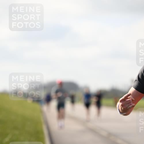 12.04.2026 - 45. Internationalen Wilhelmsburger Insellauf Dr. Thomas Lammeyer http://msf.ph/oto/9440365 12.04.2026 10:04:51 Laufen  meine-sportfotos.de