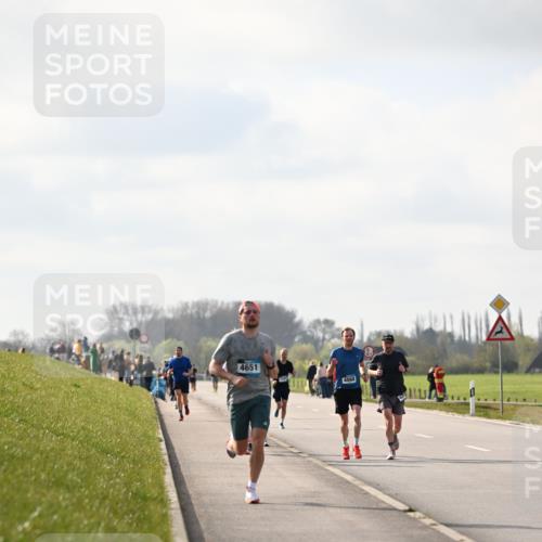 12.04.2026 - 45. Internationalen Wilhelmsburger Insellauf Dr. Thomas Lammeyer http://msf.ph/oto/9440370 12.04.2026 10:04:52 Laufen 4651, 4068 meine-sportfotos.de