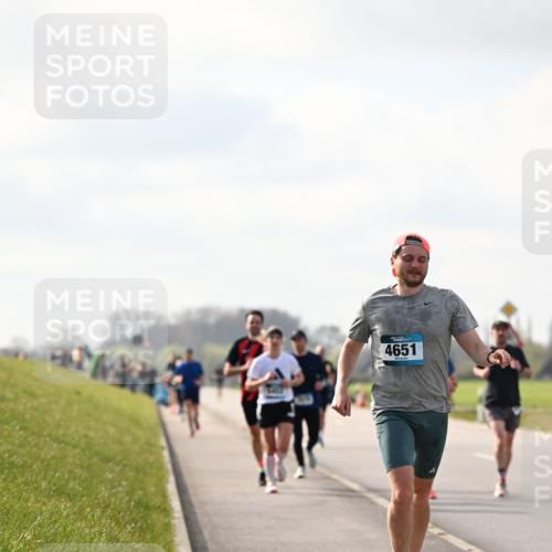 12.04.2026 - 45. Internationalen Wilhelmsburger Insellauf Dr. Thomas Lammeyer http://msf.ph/oto/9440391 12.04.2026 10:04:55 Laufen 4651 meine-sportfotos.de