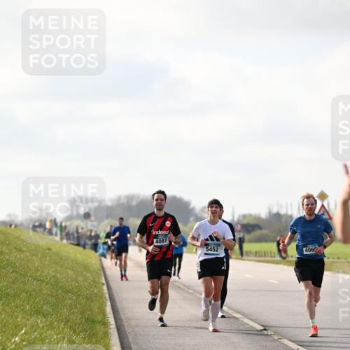 12.04.2026 - 45. Internationalen Wilhelmsburger Insellauf Dr. Thomas Lammeyer http://msf.ph/oto/9440401 12.04.2026 10:04:56 Laufen 4087, 5452, 4062 meine-sportfotos.de