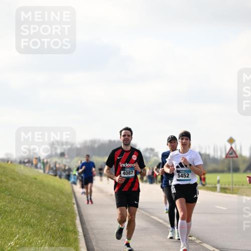 12.04.2026 - 45. Internationalen Wilhelmsburger Insellauf Dr. Thomas Lammeyer http://msf.ph/oto/9440412 12.04.2026 10:04:58 Laufen 4087, 5452 meine-sportfotos.de