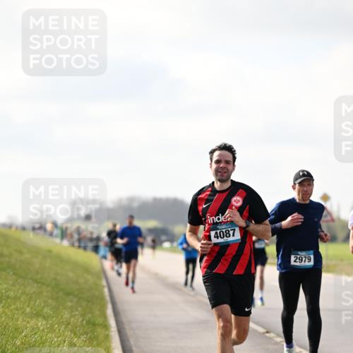 12.04.2026 - 45. Internationalen Wilhelmsburger Insellauf Dr. Thomas Lammeyer http://msf.ph/oto/9440424 12.04.2026 10:04:59 Laufen 4087, 2979 meine-sportfotos.de