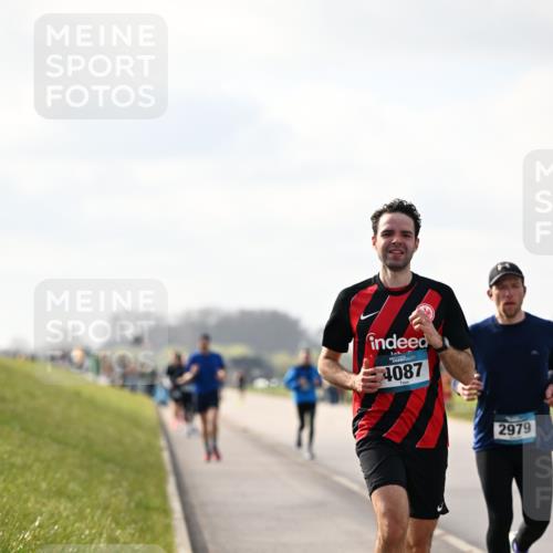12.04.2026 - 45. Internationalen Wilhelmsburger Insellauf Dr. Thomas Lammeyer http://msf.ph/oto/9440428 12.04.2026 10:05:00 Laufen 4087, 2979 meine-sportfotos.de