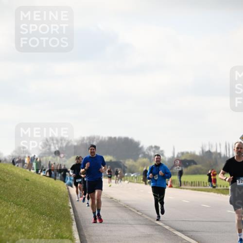 12.04.2026 - 45. Internationalen Wilhelmsburger Insellauf Dr. Thomas Lammeyer http://msf.ph/oto/9440437 12.04.2026 10:05:02 Laufen 226 meine-sportfotos.de