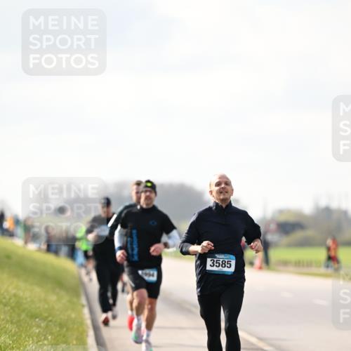 12.04.2026 - 45. Internationalen Wilhelmsburger Insellauf Dr. Thomas Lammeyer http://msf.ph/oto/9440447 12.04.2026 10:05:11 Laufen 3585 meine-sportfotos.de