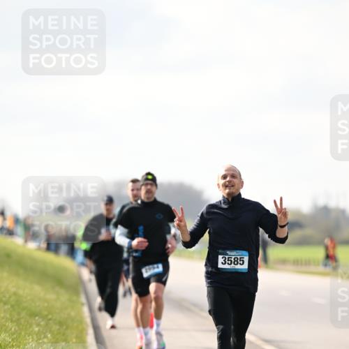 12.04.2026 - 45. Internationalen Wilhelmsburger Insellauf Dr. Thomas Lammeyer http://msf.ph/oto/9440450 12.04.2026 10:05:12 Laufen 3585 meine-sportfotos.de