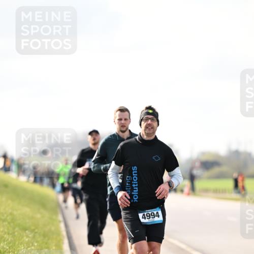 12.04.2026 - 45. Internationalen Wilhelmsburger Insellauf Dr. Thomas Lammeyer http://msf.ph/oto/9440466 12.04.2026 10:05:14 Laufen 4994 meine-sportfotos.de
