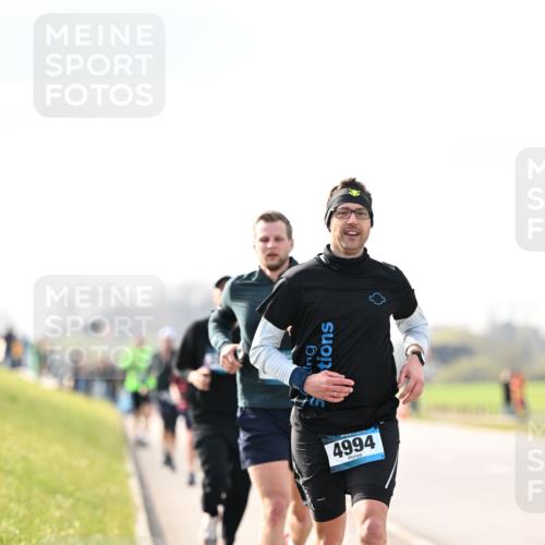 12.04.2026 - 45. Internationalen Wilhelmsburger Insellauf Dr. Thomas Lammeyer http://msf.ph/oto/9440470 12.04.2026 10:05:15 Laufen 4994 meine-sportfotos.de
