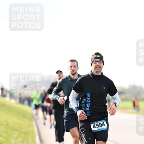12.04.2026 - 45. Internationalen Wilhelmsburger Insellauf Dr. Thomas Lammeyer http://msf.ph/oto/9440471 12.04.2026 10:05:15 Laufen 4994 meine-sportfotos.de