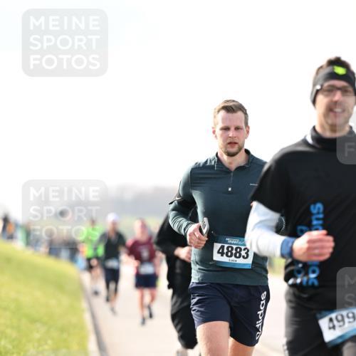 12.04.2026 - 45. Internationalen Wilhelmsburger Insellauf Dr. Thomas Lammeyer http://msf.ph/oto/9440478 12.04.2026 10:05:16 Laufen 4883, 499 meine-sportfotos.de