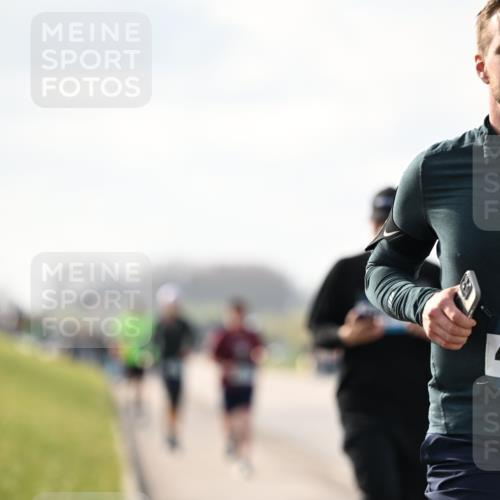 12.04.2026 - 45. Internationalen Wilhelmsburger Insellauf Dr. Thomas Lammeyer http://msf.ph/oto/9440489 12.04.2026 10:05:18 Laufen  meine-sportfotos.de
