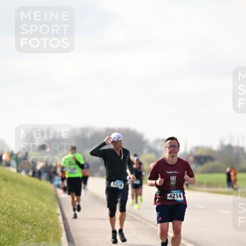 12.04.2026 - 45. Internationalen Wilhelmsburger Insellauf Dr. Thomas Lammeyer http://msf.ph/oto/9440509 12.04.2026 10:05:21 Laufen 5316, 14214 meine-sportfotos.de