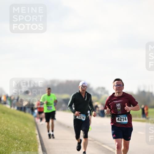 12.04.2026 - 45. Internationalen Wilhelmsburger Insellauf Dr. Thomas Lammeyer http://msf.ph/oto/9440515 12.04.2026 10:05:22 Laufen 5316, 4214 meine-sportfotos.de