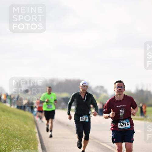 12.04.2026 - 45. Internationalen Wilhelmsburger Insellauf Dr. Thomas Lammeyer http://msf.ph/oto/9440516 12.04.2026 10:05:22 Laufen 5316, 4214 meine-sportfotos.de